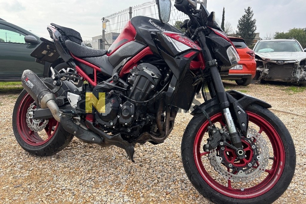 Kawasaki Z 900 2024