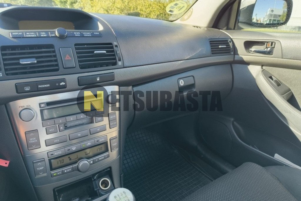 Toyota Avensis 2.2 D-4D 2006