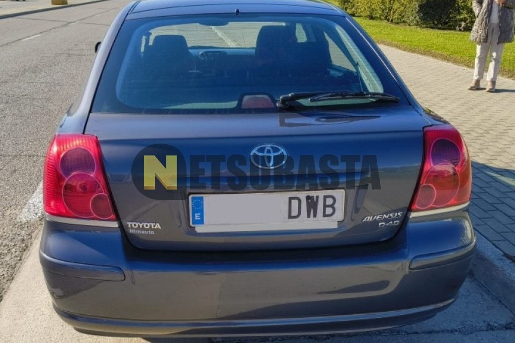 Toyota Avensis 2.2 D-4D 2006