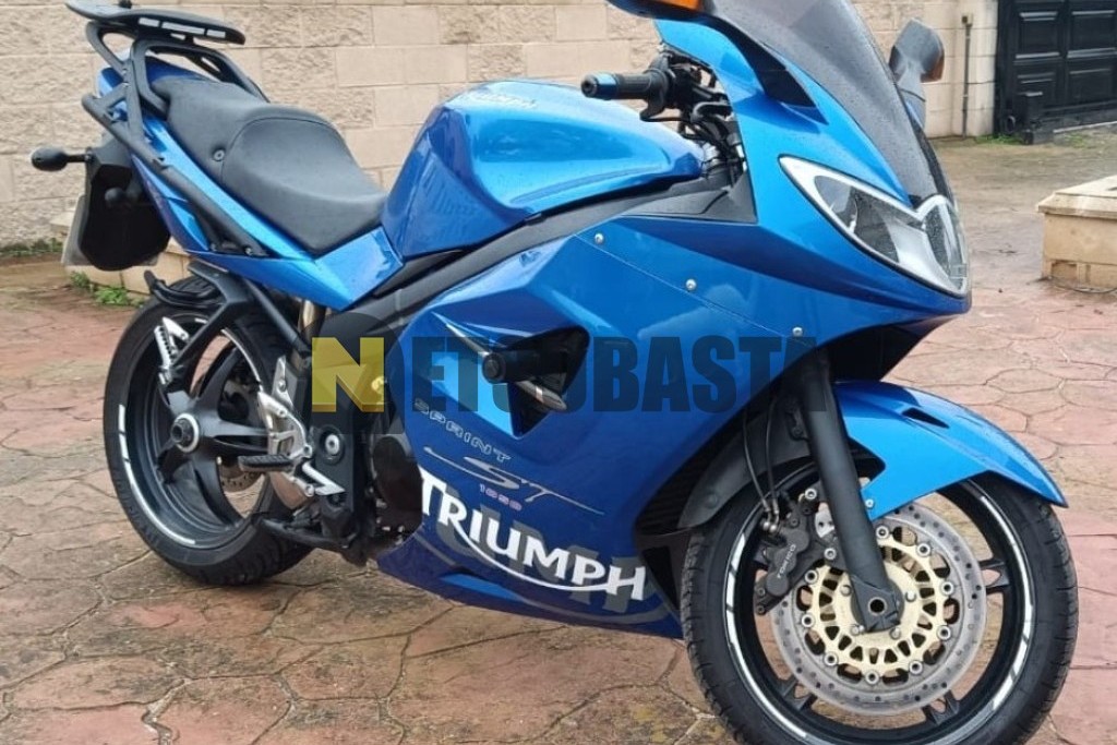 Triumph SPRINT ST 1050 2005