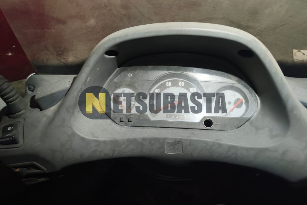 Honda FES 150 Pantheon 2004