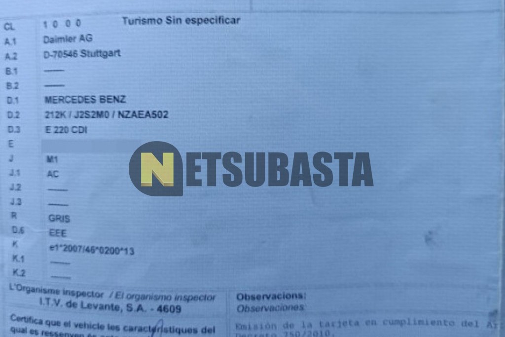 Mercedes-Benz E 220 CDI BlueEFFICIENCY Estate Aut. 2012