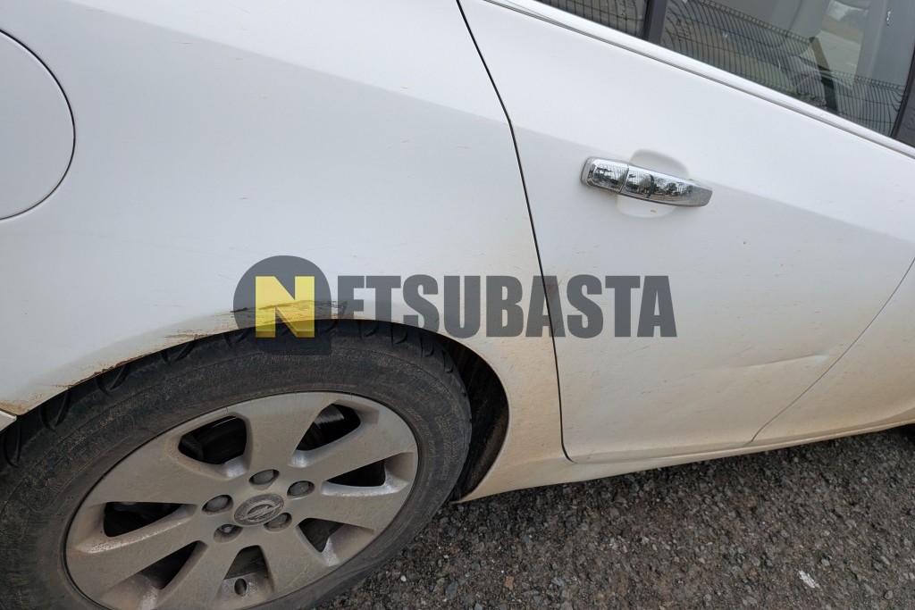 Opel Insignia Sports Tourer 2.0 CDTI 2011