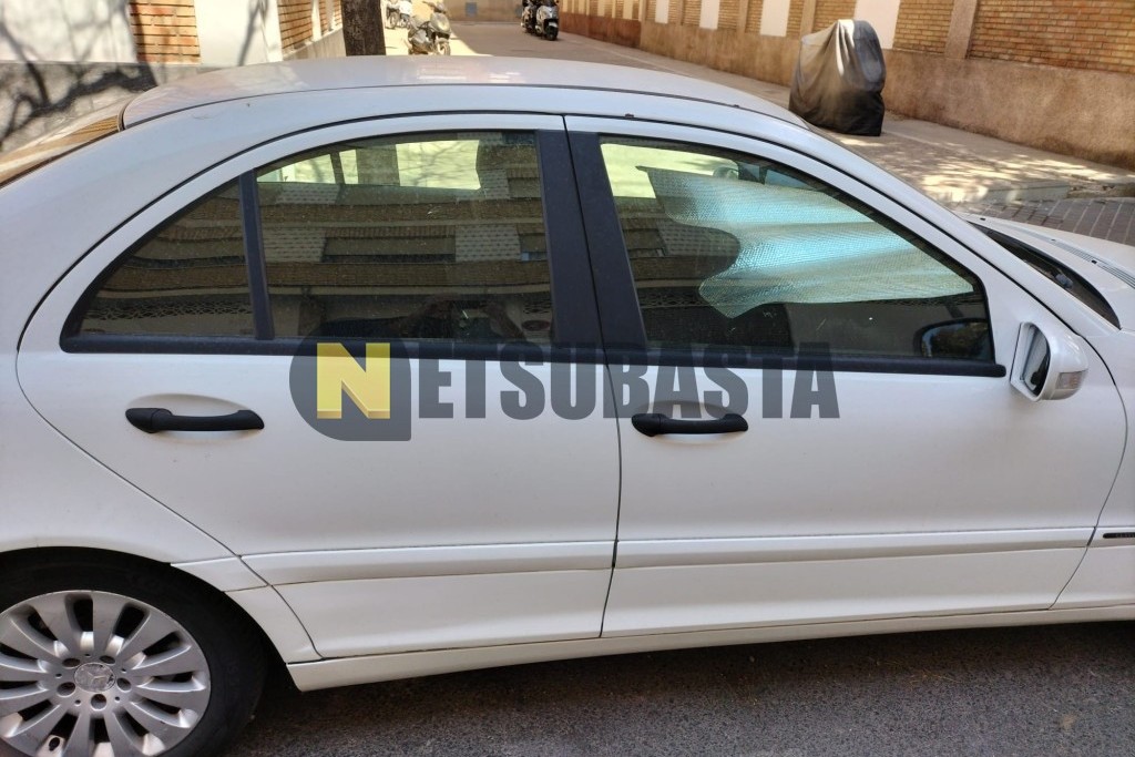 Mercedes-Benz C 240 2001