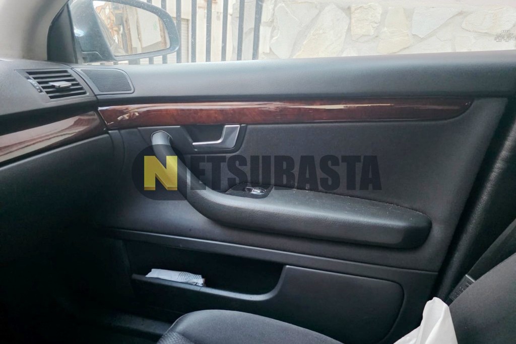 Audi A4 2.5 TDI quattro 2002