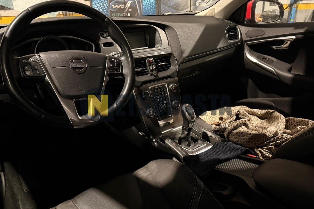 Volvo V40 D3 2013