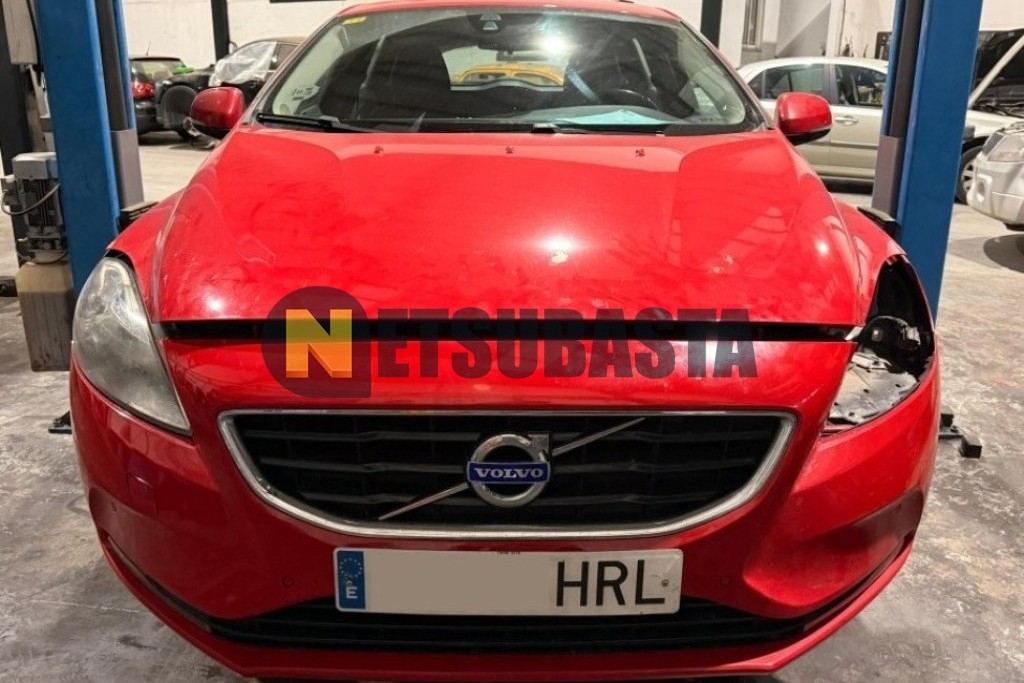 Volvo V40 D3 2013