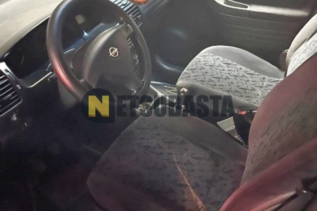 Opel Zafira 2.0 DI 2000