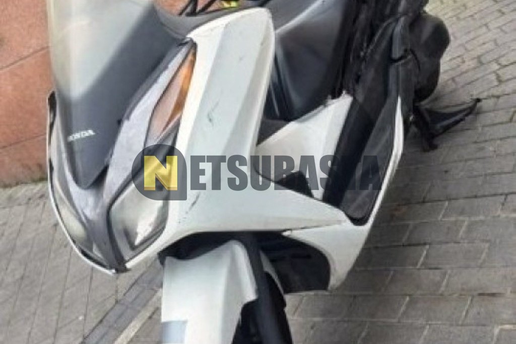 Honda Forza 300 2013