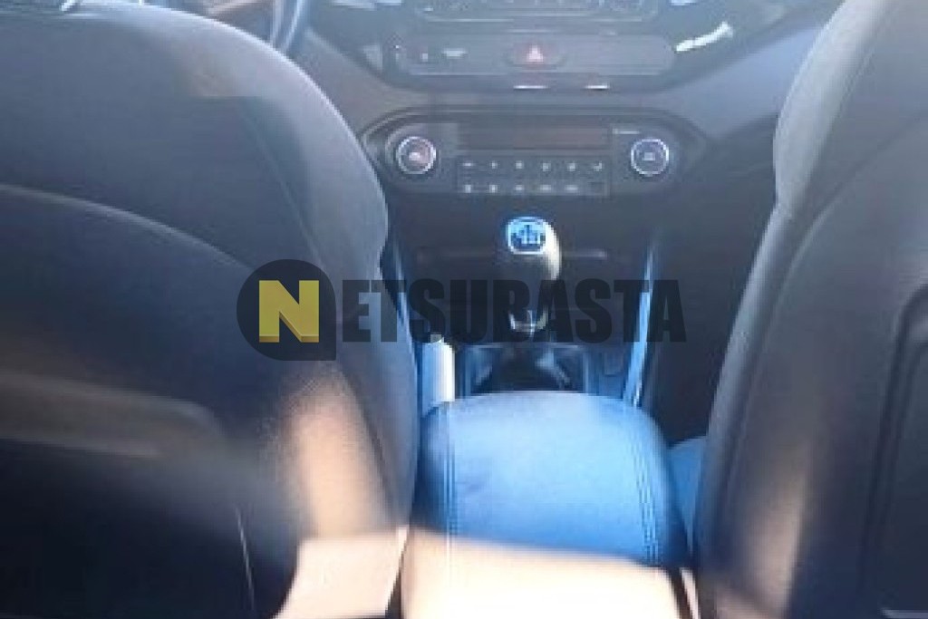 Kia Carens 1.7 CRDi VGT Eco-Dynamics 2016