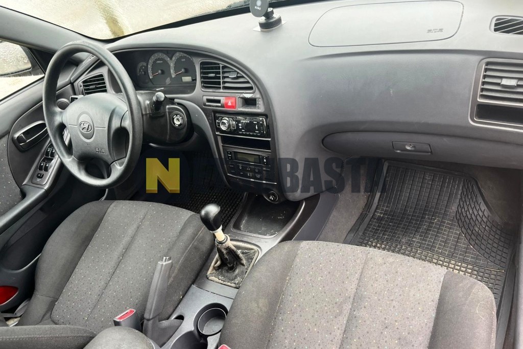 Hyundai Elantra 1.6 GLS 2002