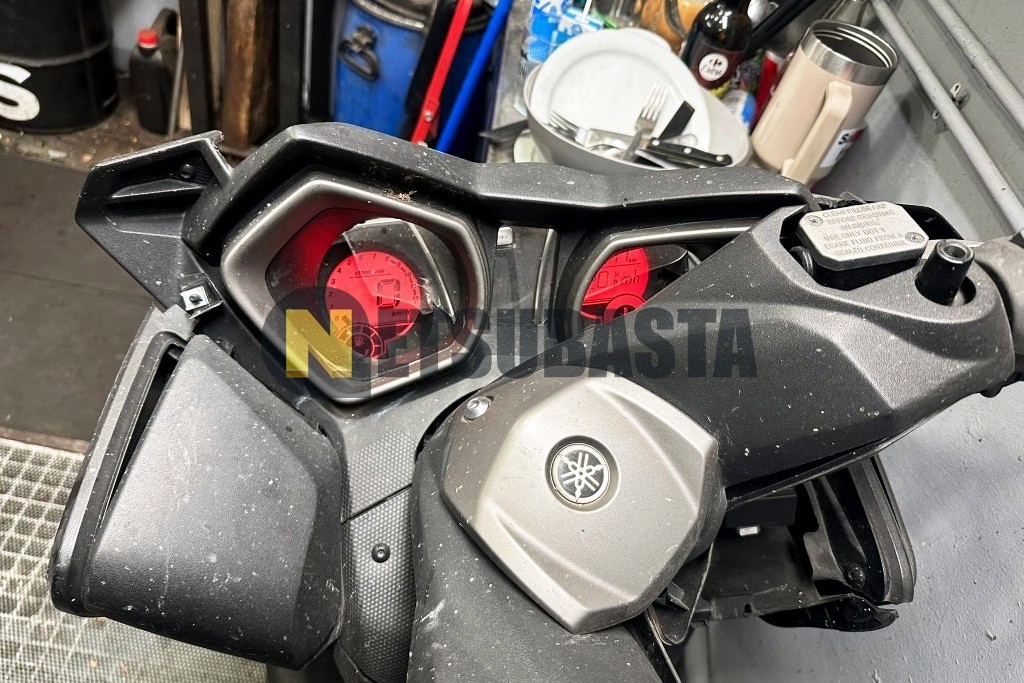Yamaha XMAX 250 2016