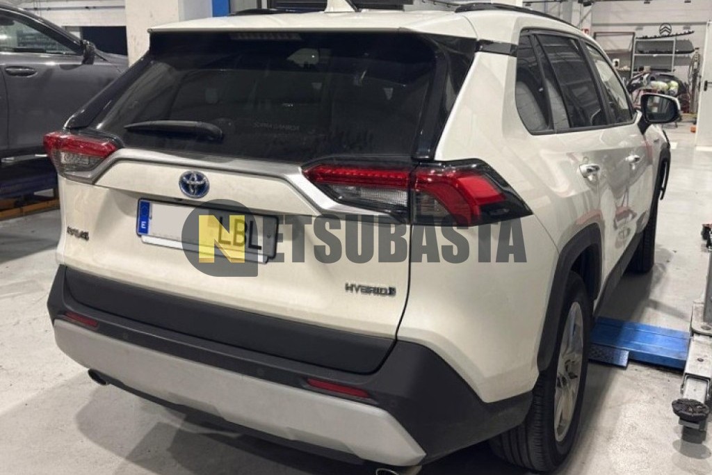 Toyota RAV4 Hybrid 220H 4x4 2019