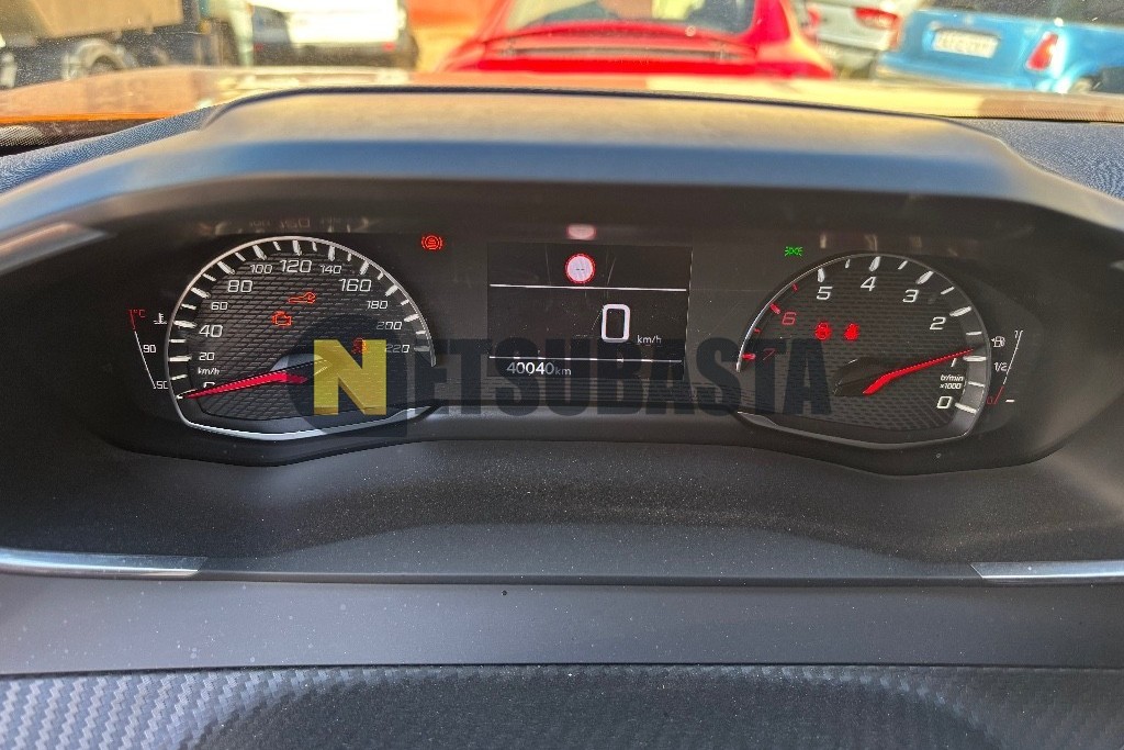 Peugeot 2008 1.2 PureTech 2021