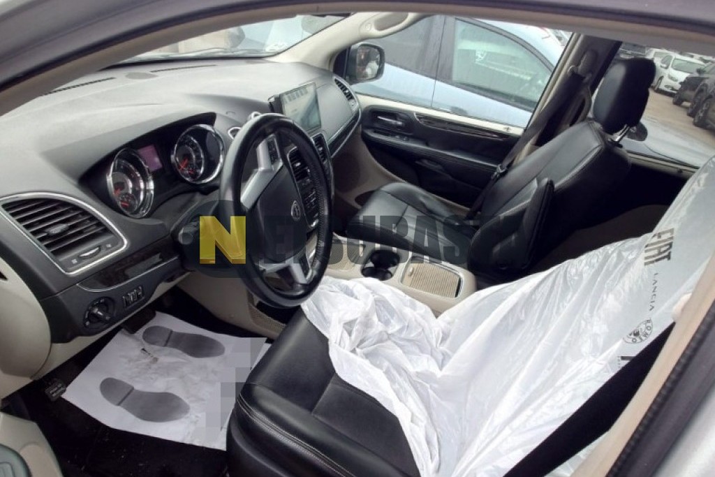 Lancia Voyager 2.8 CRD 2012