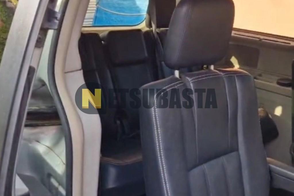 Lancia Voyager 2.8 CRD 2012