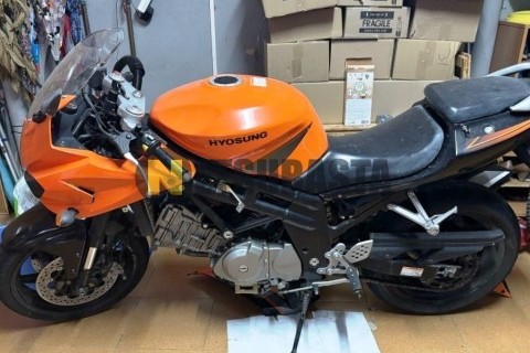 Honda FES 150 Pantheon 2004