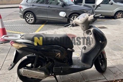 Honda FES 150 Pantheon 2004