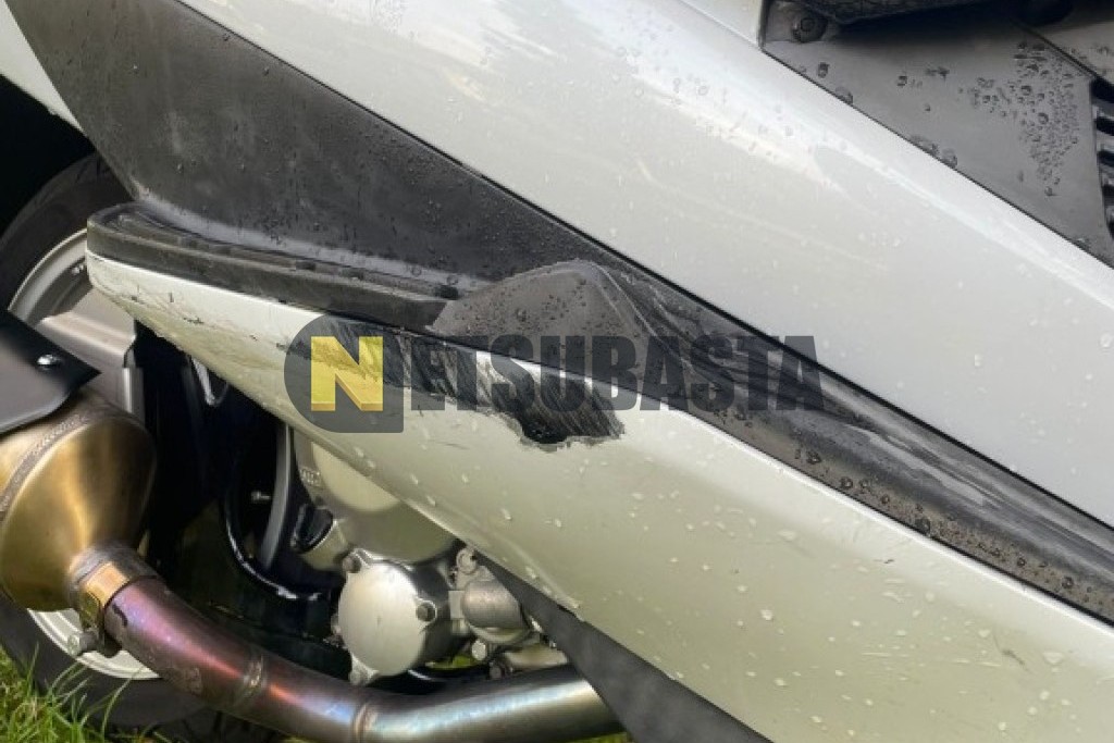 Suzuki Burgman 400 2003