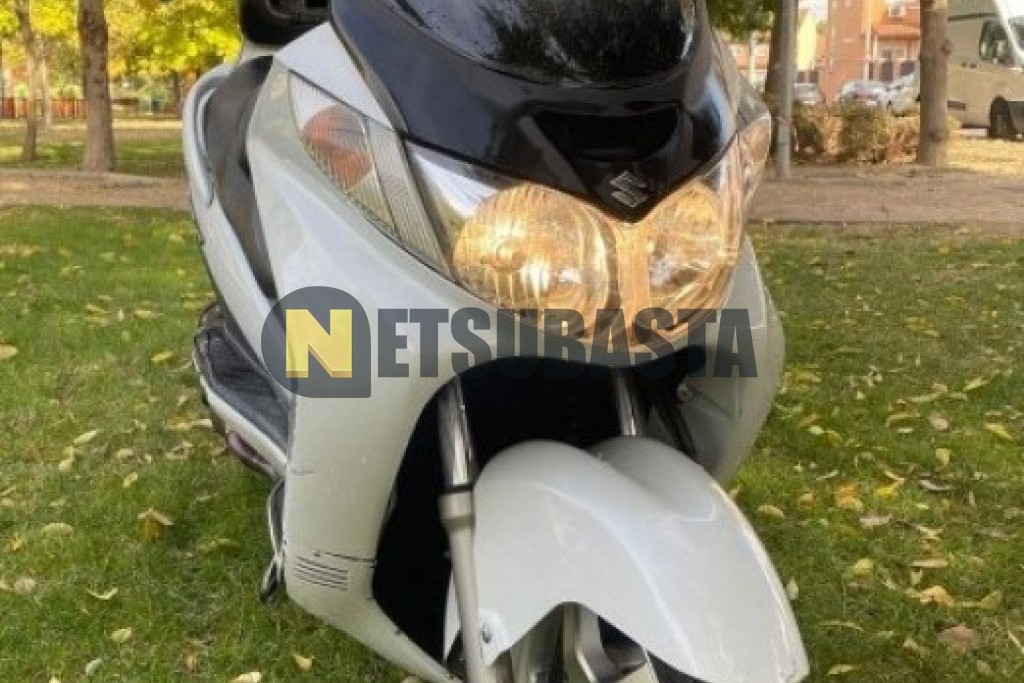 Suzuki Burgman 400 2003