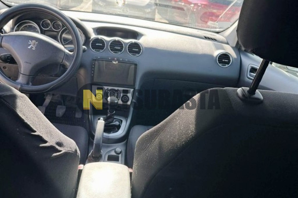 Peugeot 308 1.6 VTi 2011