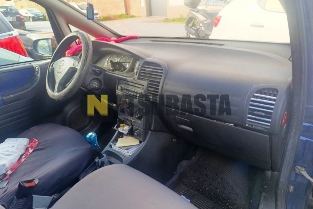 Opel Zafira 2.2 DTi 16V 2002