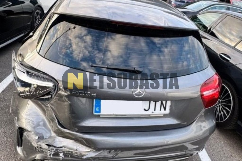 Mercedes-Benz A 200 d 7G-DCT 2016