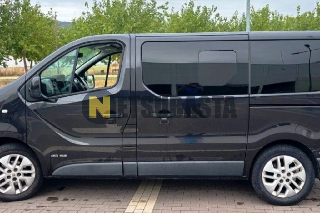 Renault Trafic Passenger 9 dCi 145 Twin Turbo 2015