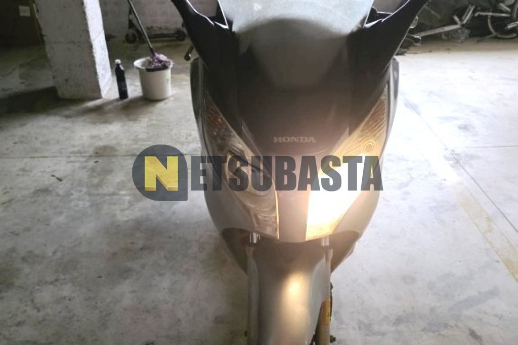 Honda FES 125 Pantheon 2007