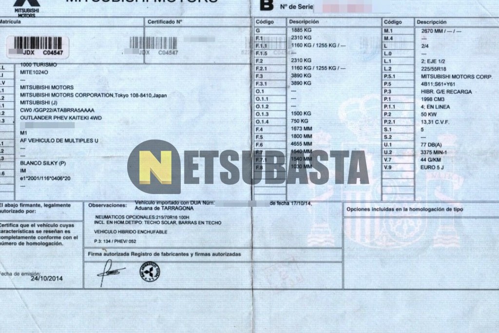 Mitsubishi Outlander PHEV 4WD 2015