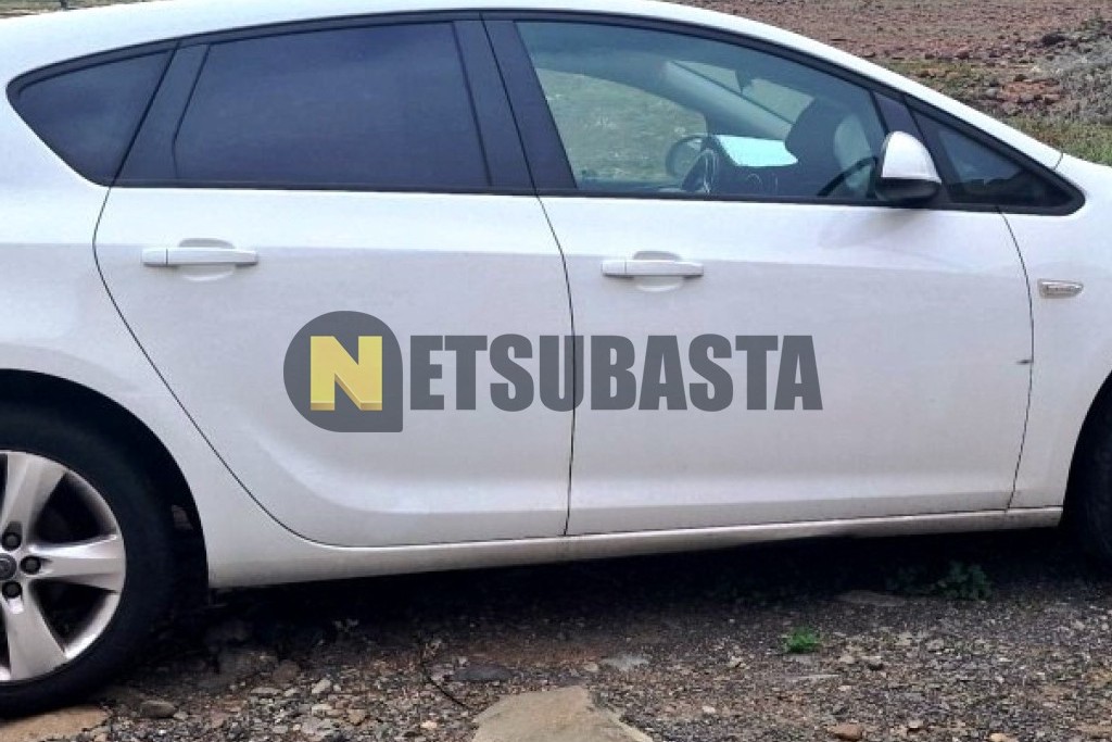 Opel Astra 1.4 Turbo 2012