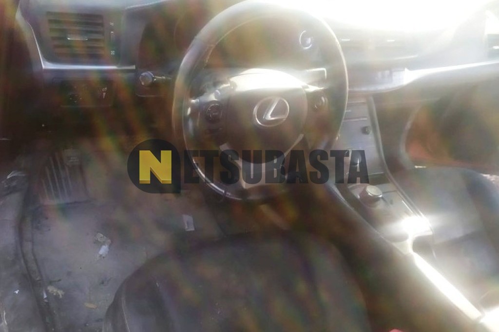 Lexus CT 200h 2015