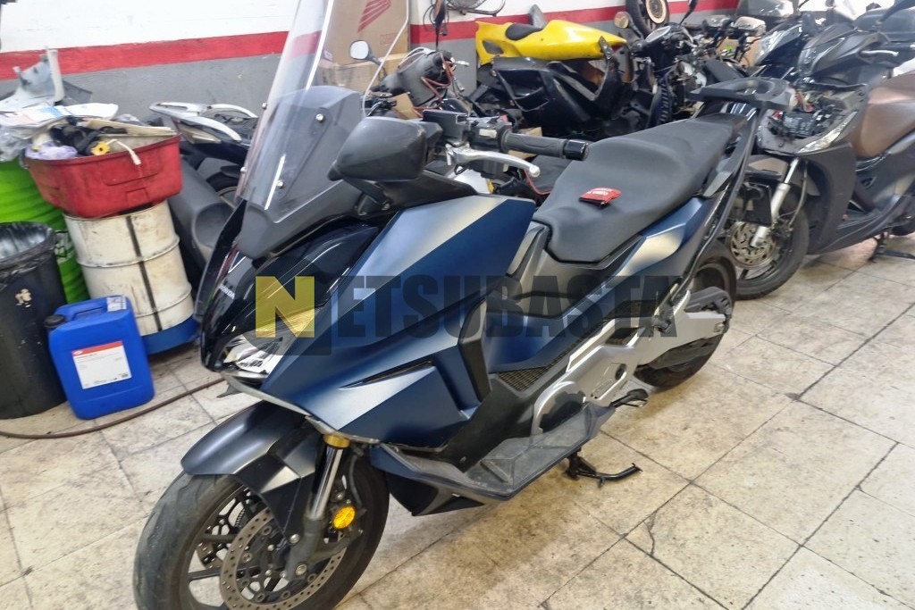 Honda Forza 750 2021