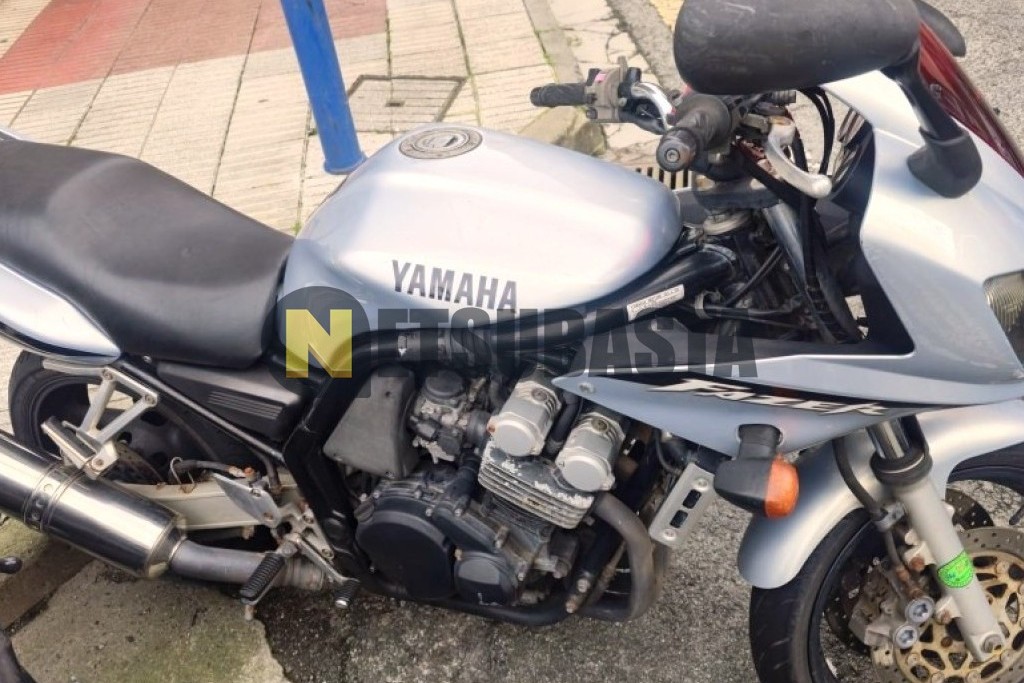 Yamaha FZS 600 Fazer 2002