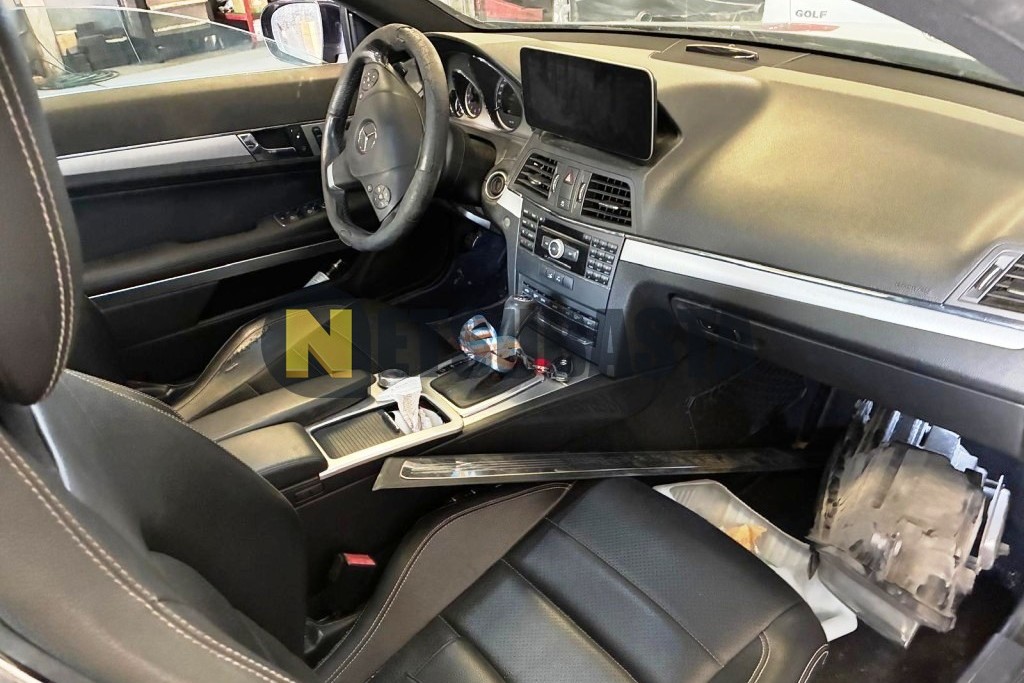 Mercedes-Benz E 350 CDI BlueEFFICIENCY Coupé 2009