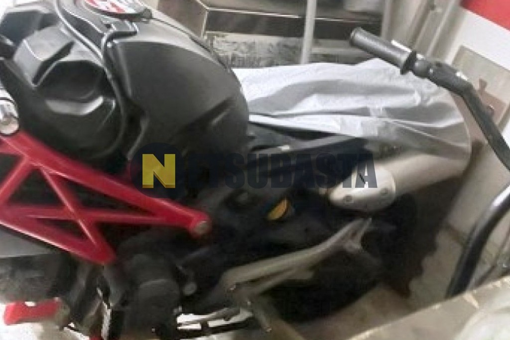 Ducati Monster 696 2008