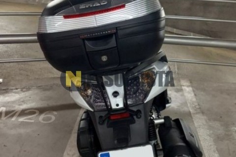 Yamaha YP Majesty 400 2005