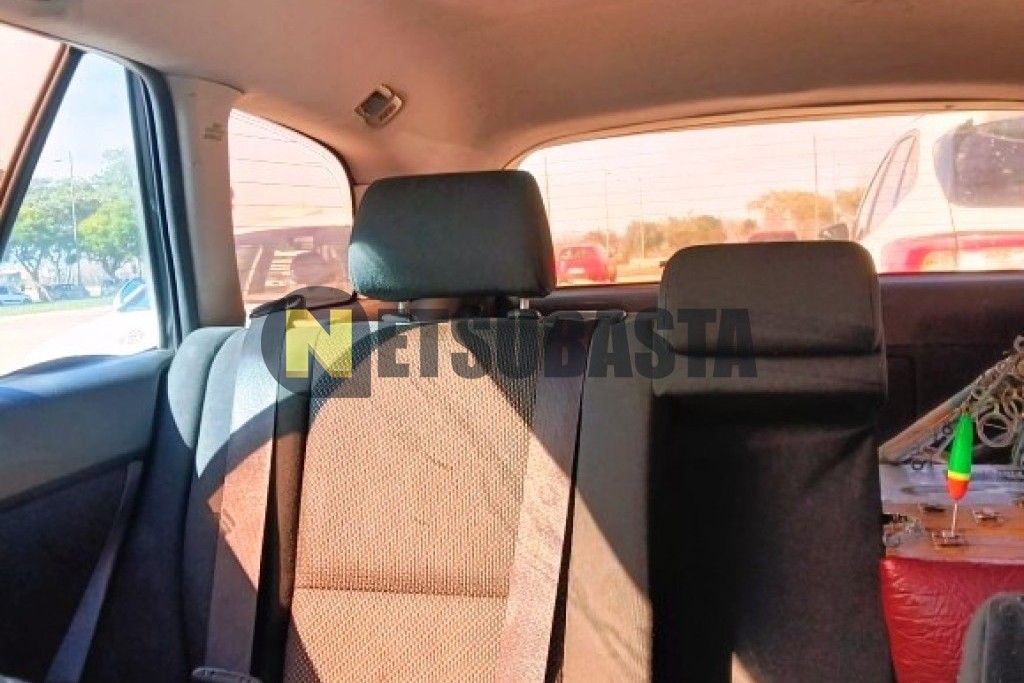 Toyota Avensis Wagon 2.0 D-4D 2004