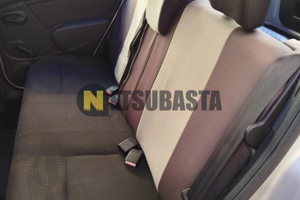 Dacia Sandero 1.6 2012