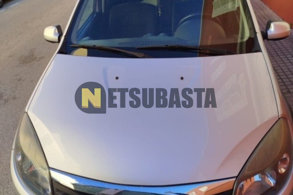 Dacia Sandero 1.6 2012