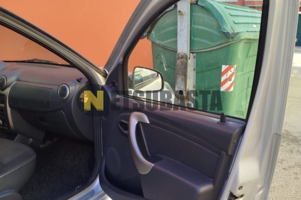 Dacia Sandero 1.6 2012