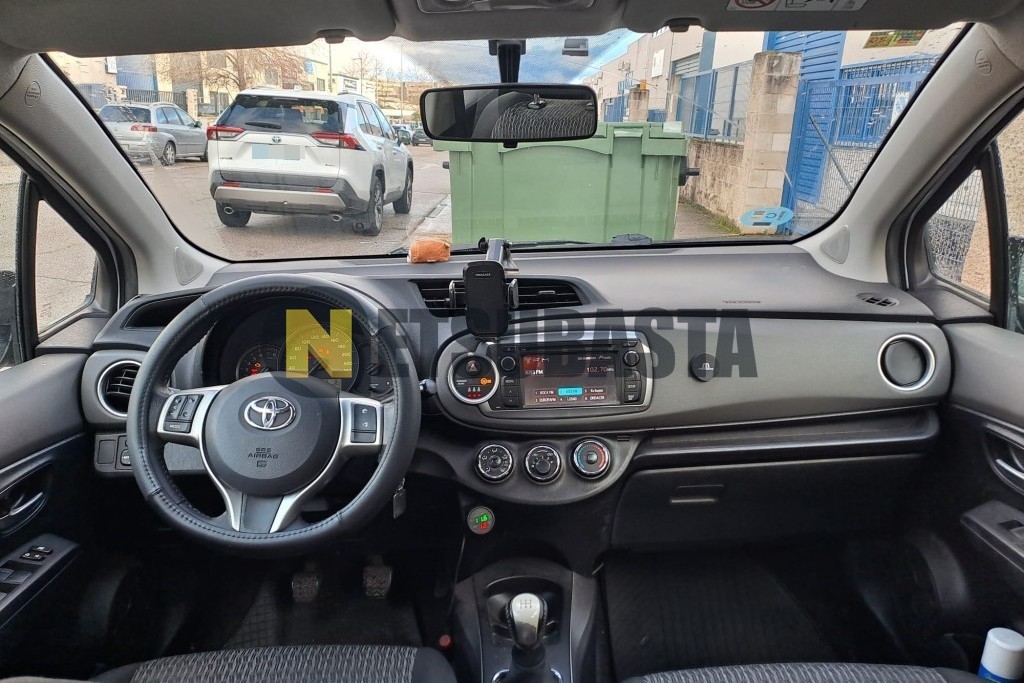 Toyota Yaris 1.0 2013