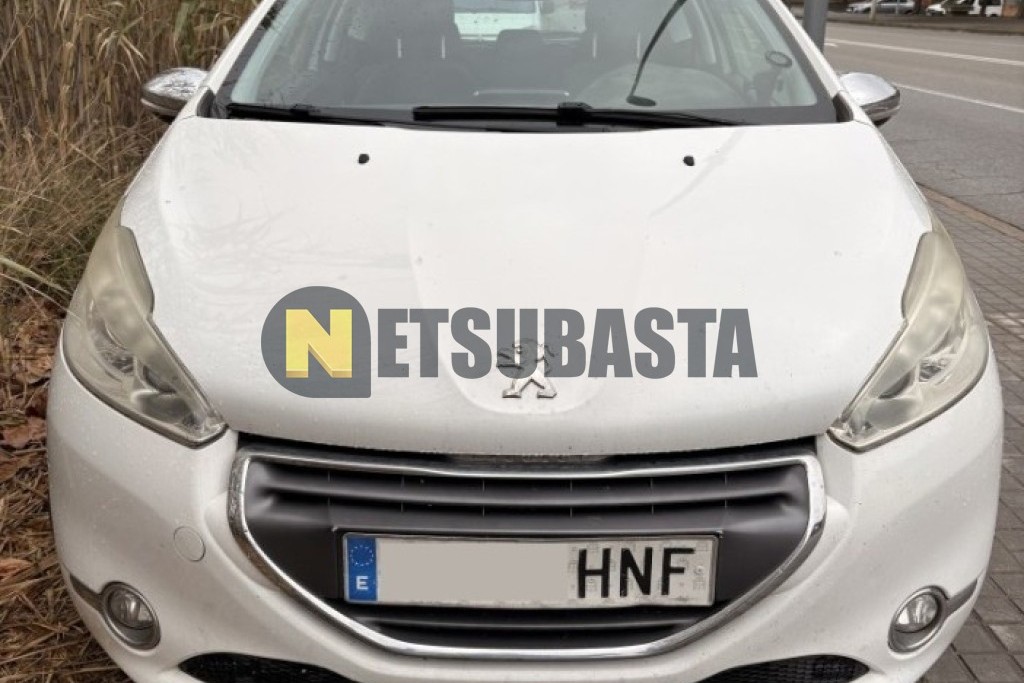 Peugeot 208 1.2 VTi 2012