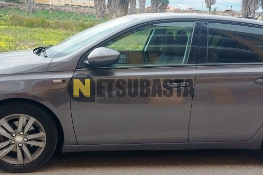 Peugeot 308 1.2 PureTech EAT6 2017