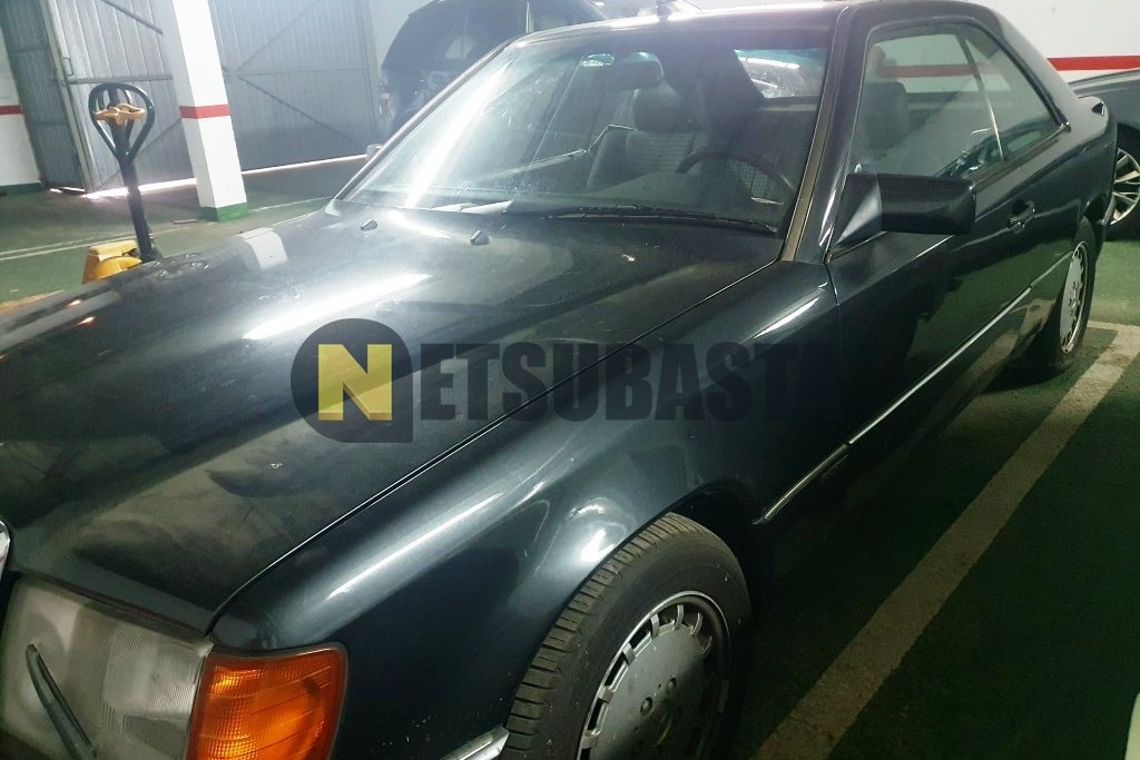 Mercedes-Benz 300 CE 24 1991