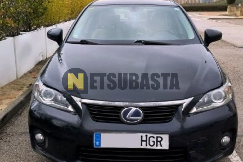 Lexus CT 200h 2011