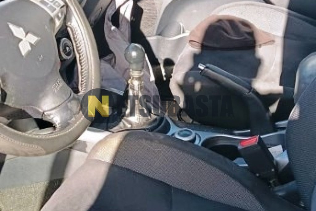 Mitsubishi Outlander 2.0 DI-D 2007