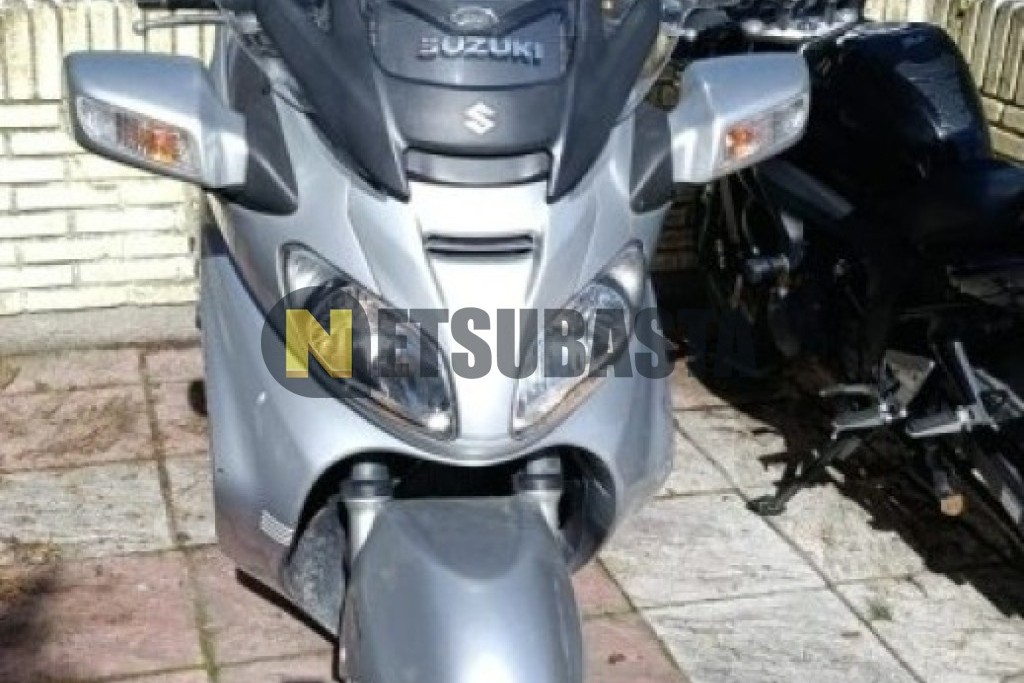 Suzuki BURGMAN 650 Executive 2005