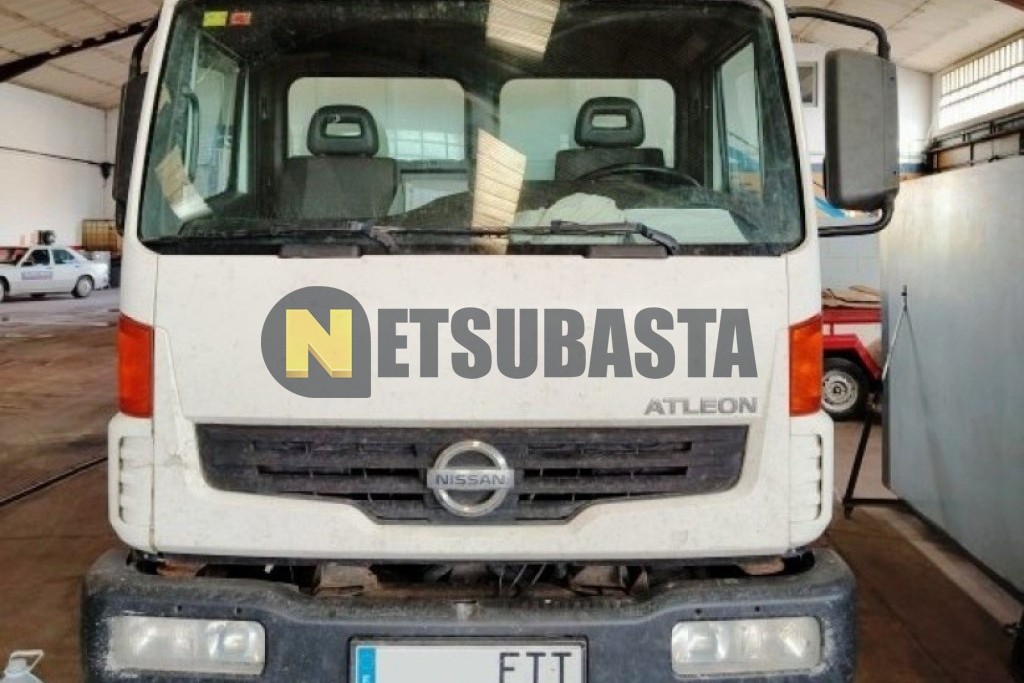Nissan Atleon 3.0 dCi 2007