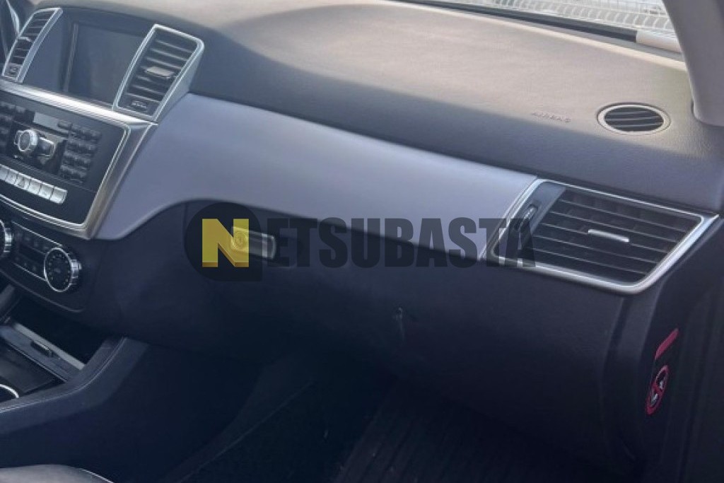 Mercedes-Benz ML 350 BlueTEC 4MATIC 2012